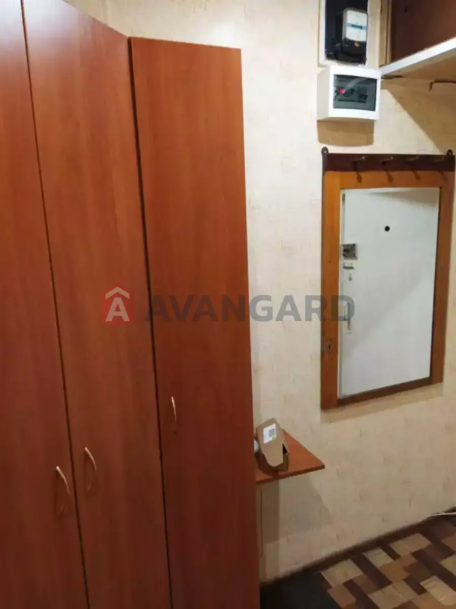 2 ��. ��������, 44/29/5 ��. �., 3/5 ������ ���� 8