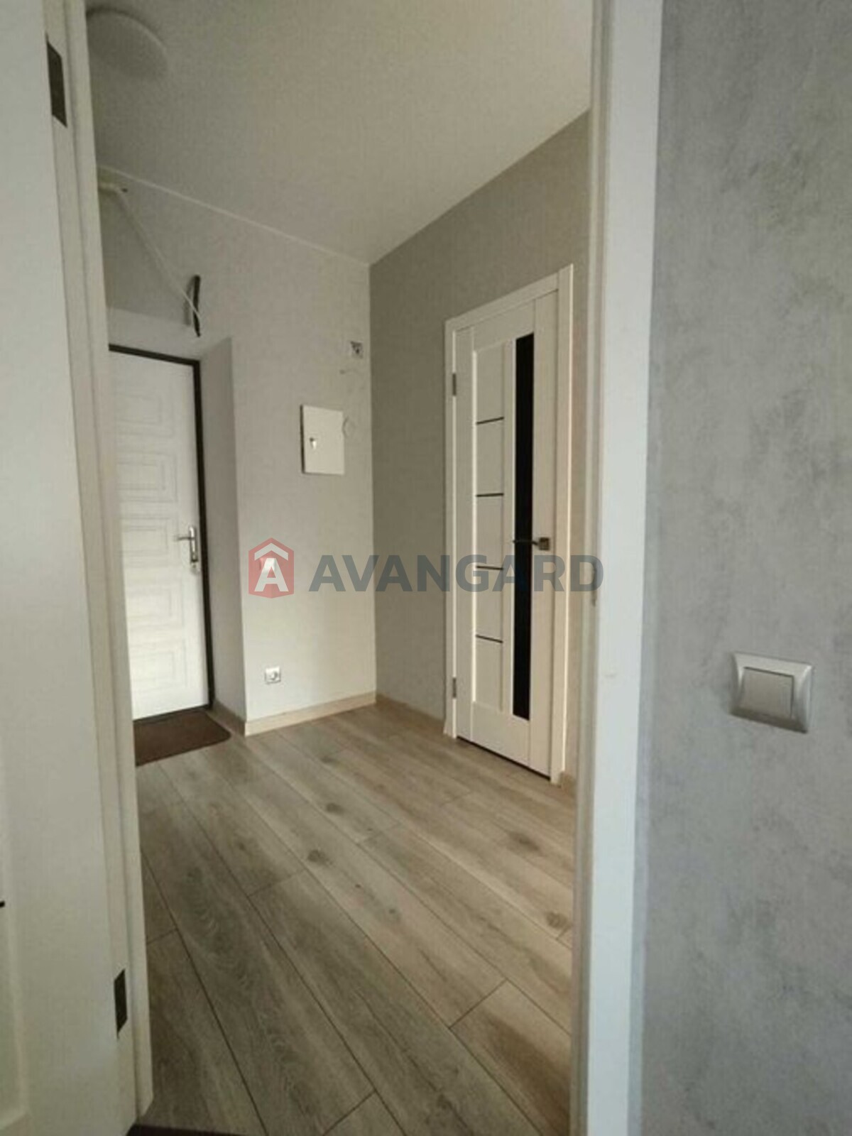 1 ����. ��������, 42/-/13 ��. �., 4/10 ���� ���� 4