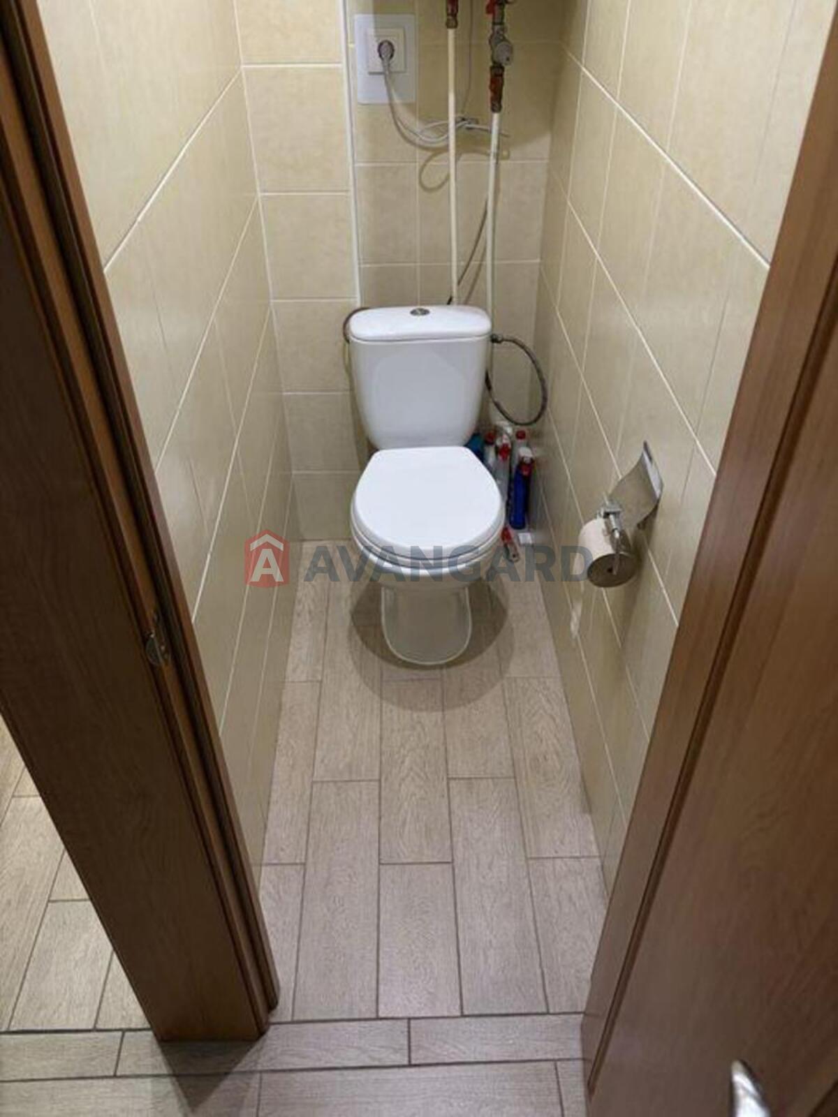 3 ��. ��������, 68/-/7 ��. �., 8/9 ������ ���� 10