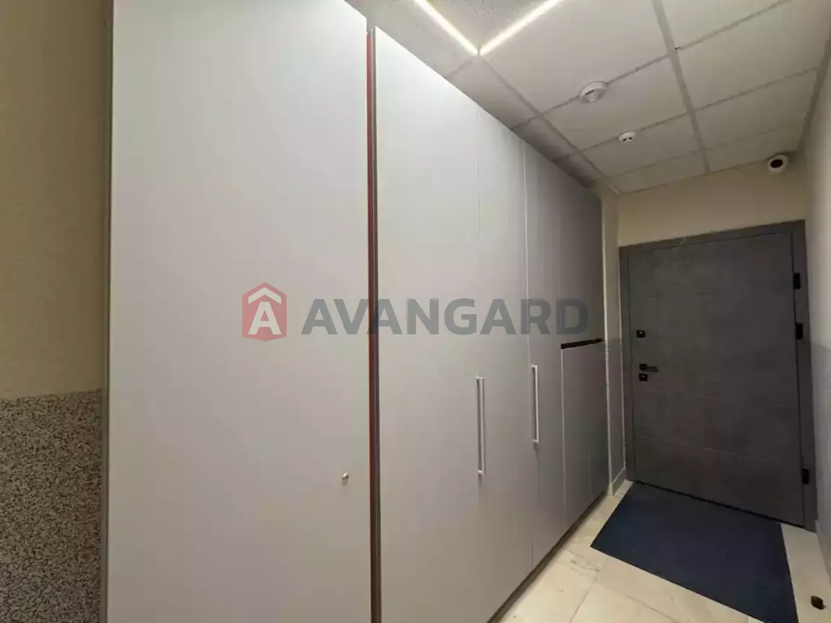 3 ��. ��������, 150/-/- ��. �., 16/16 ������ ���� 1