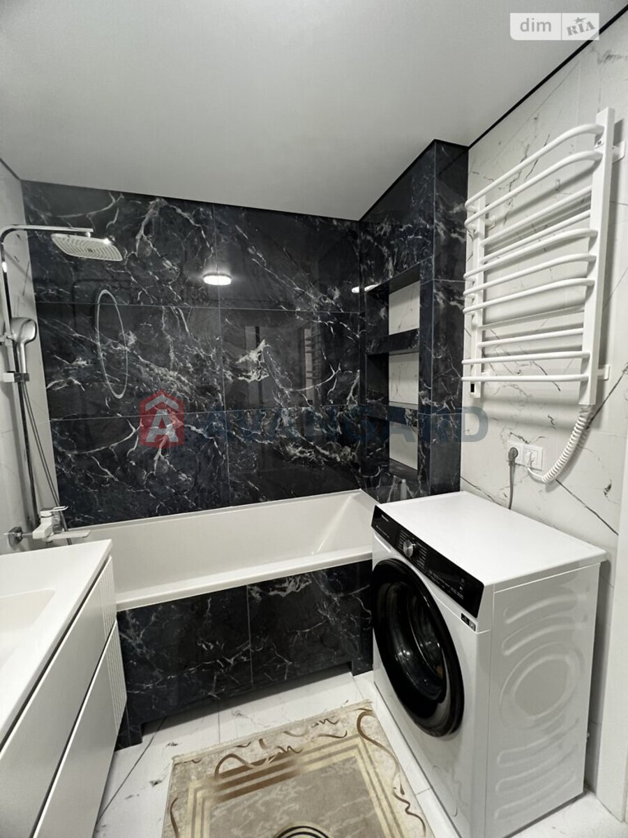 2 ��. ��������, 66/36/14 ��. �., 10/10 ������ ���� 16