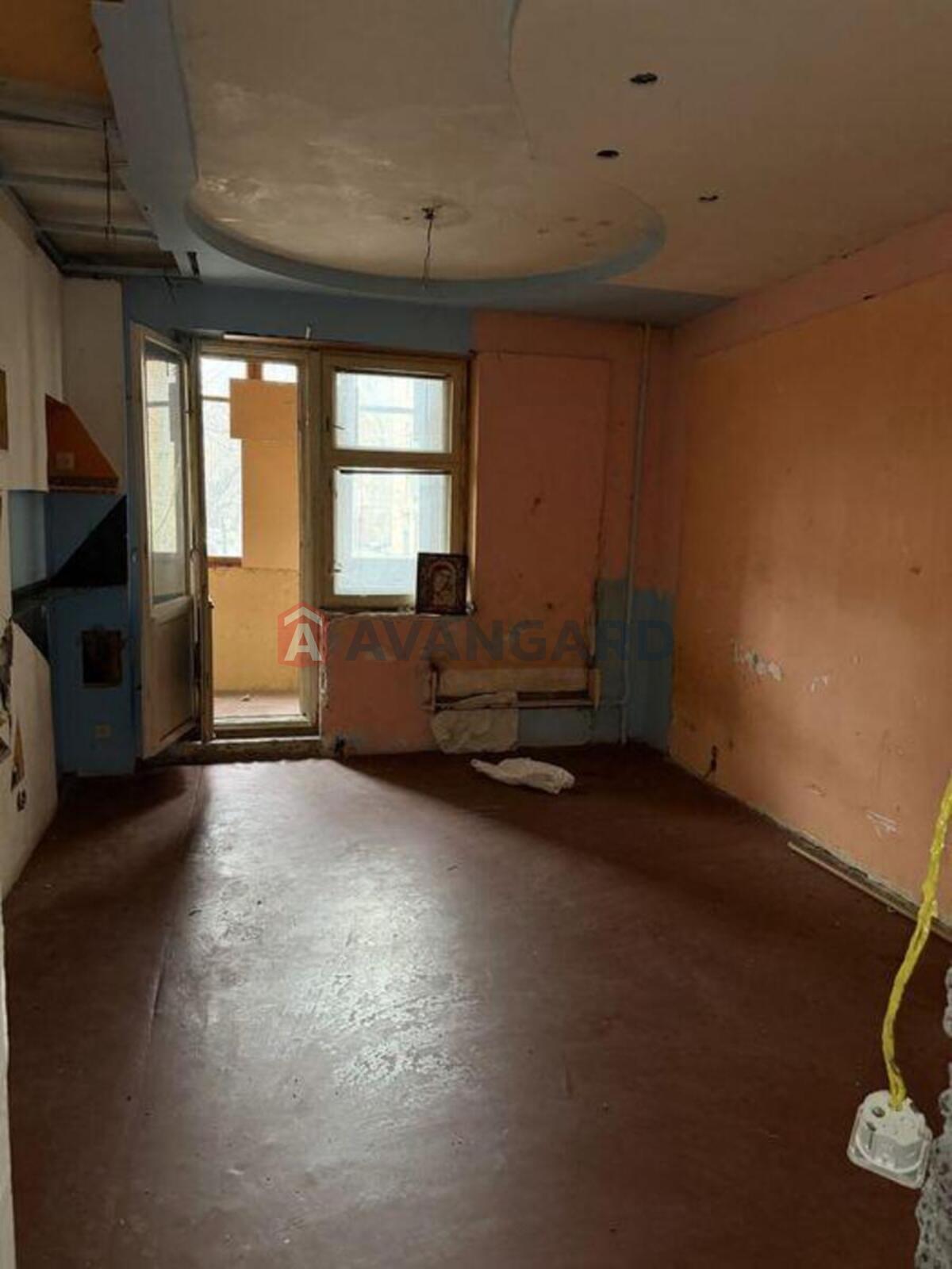 5 ��. ��������, 95/-/9 ��. �., 1/10 ������ ���� 10