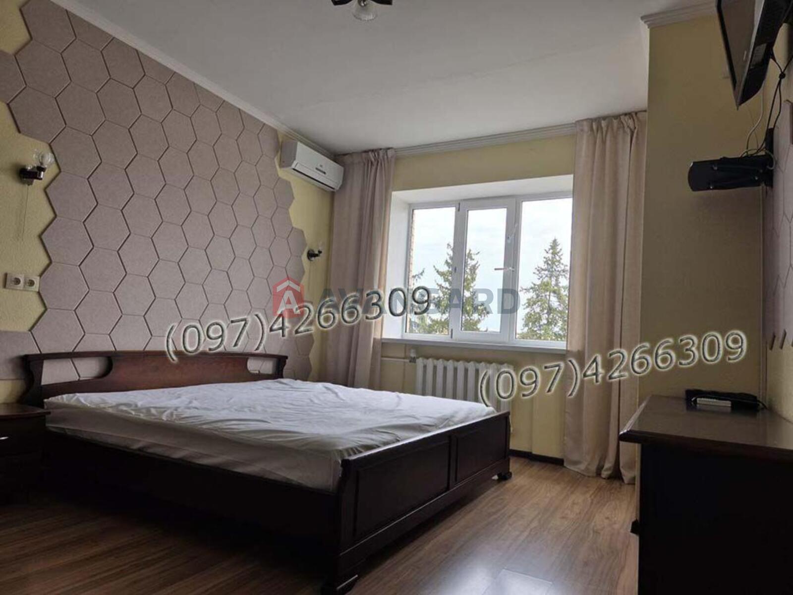 3 ��. ��������, 103/55/16 ��. �., 5/9 ������ ���� 4