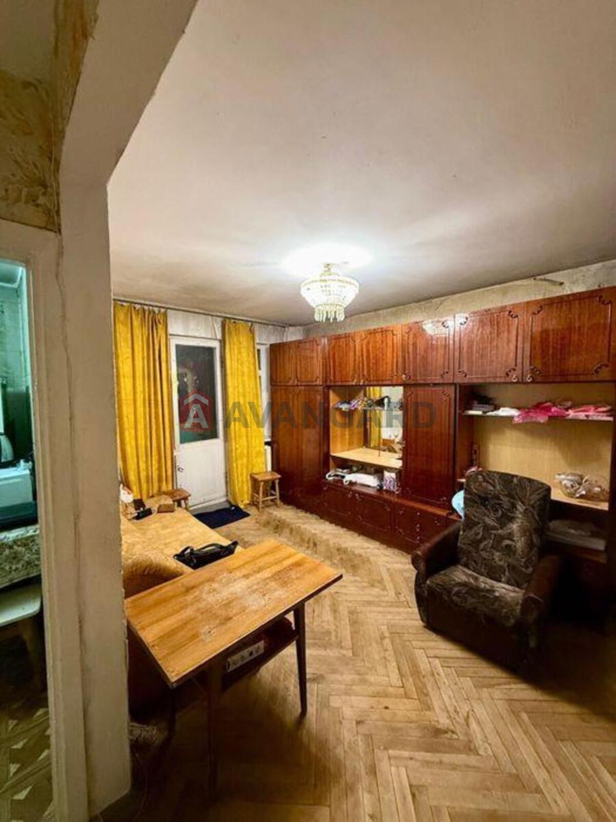 1 ��. ��������, 31/-/5 ��. �., 2/5 ������ ���� 6