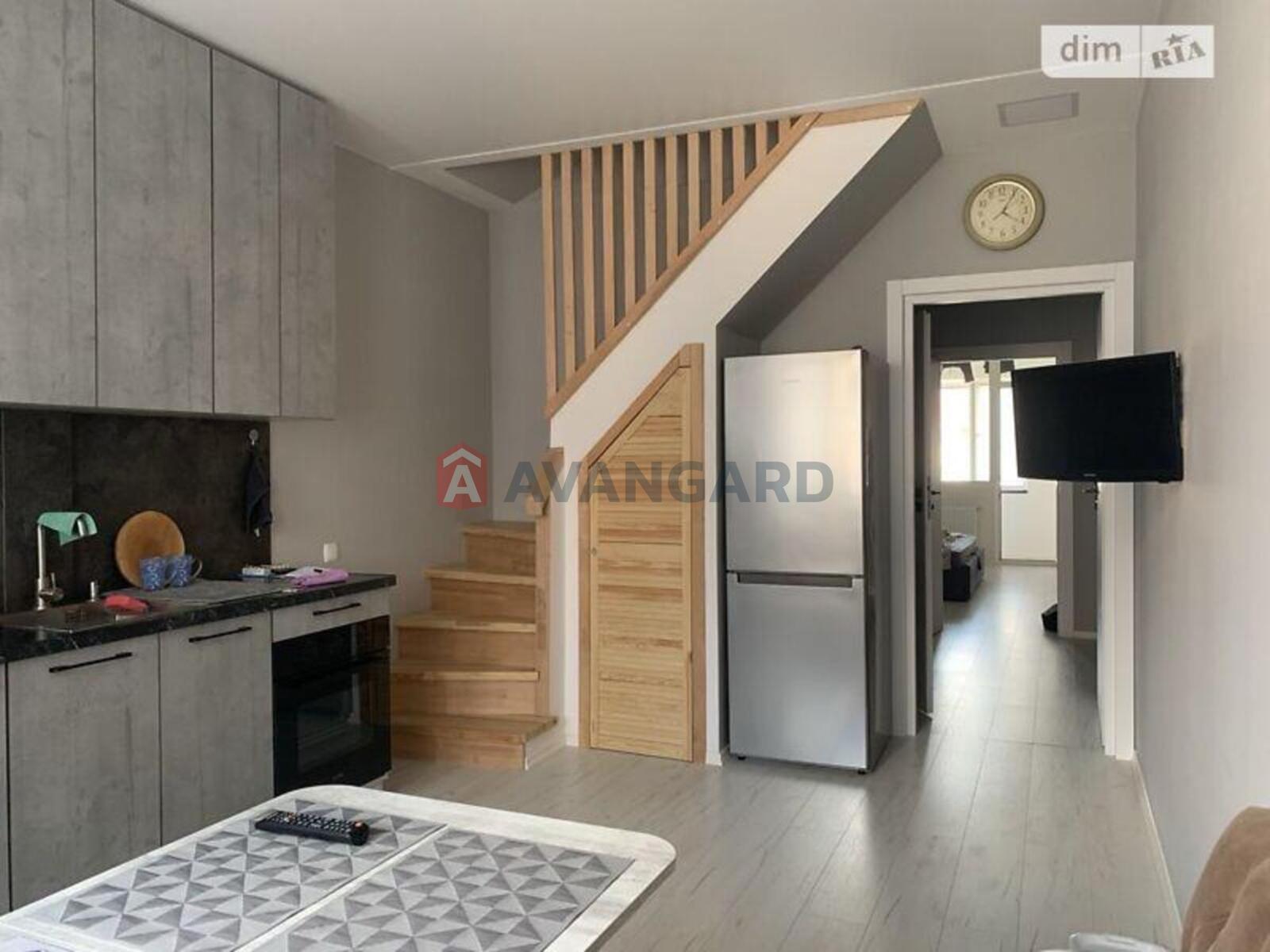 2 ��. ��������, 99/-/16 ��. �., 5/5 ������ ���� 7