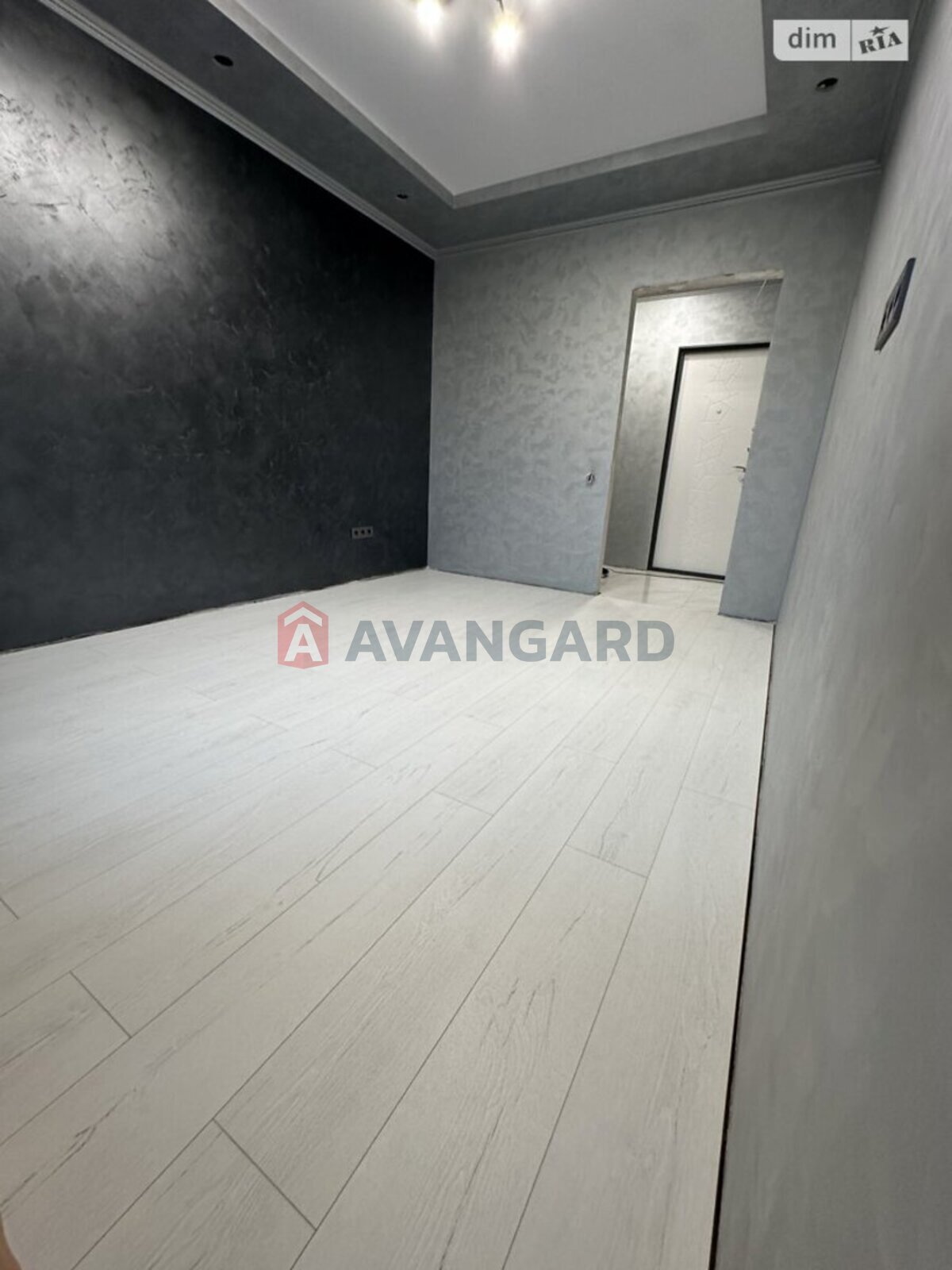 2 ��. ��������, 50/30/10 ��. �., 6/9 ������ ���� 8