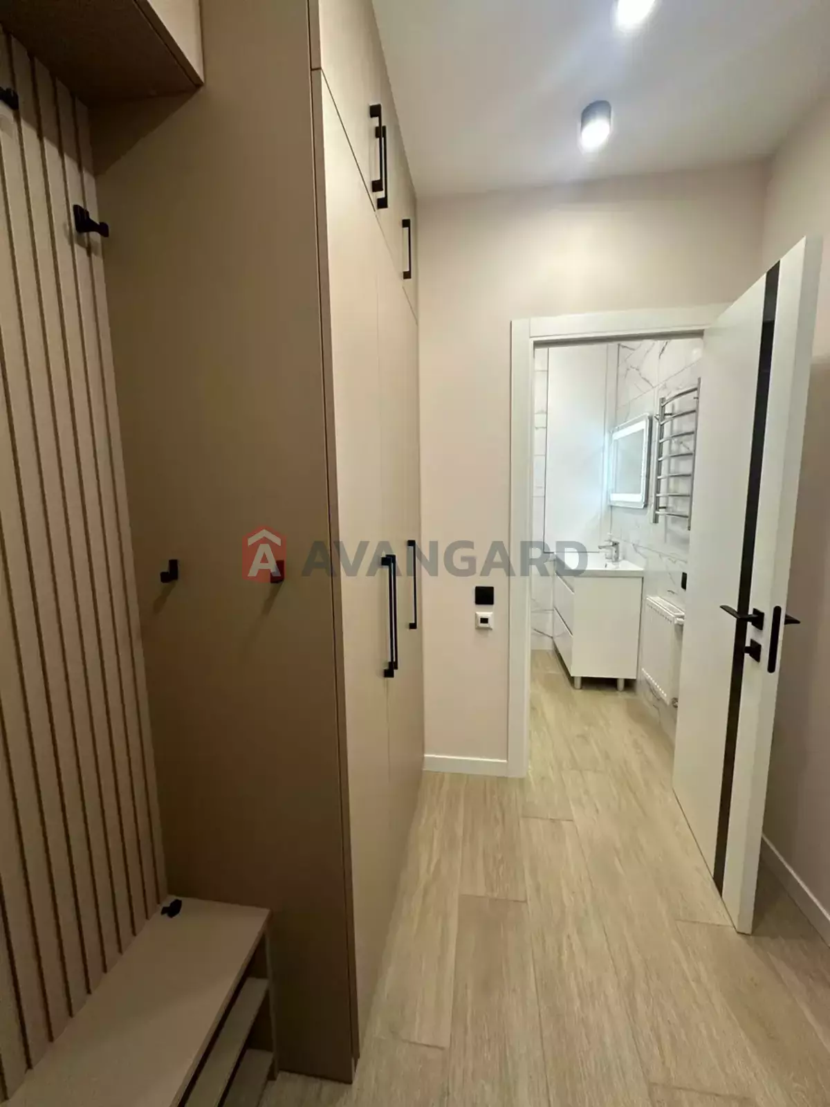 1 ����. ��������, 35/9/18 ��. �., 5/5 ���� ���� 3