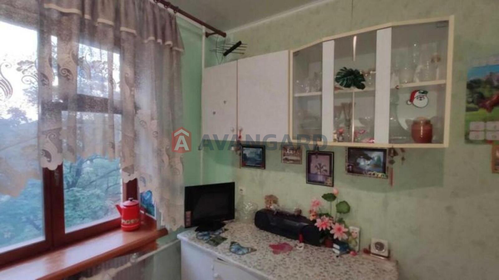 2 ����. ��������, 45/-/6 ��. �., 5/5 ���� ���� 10