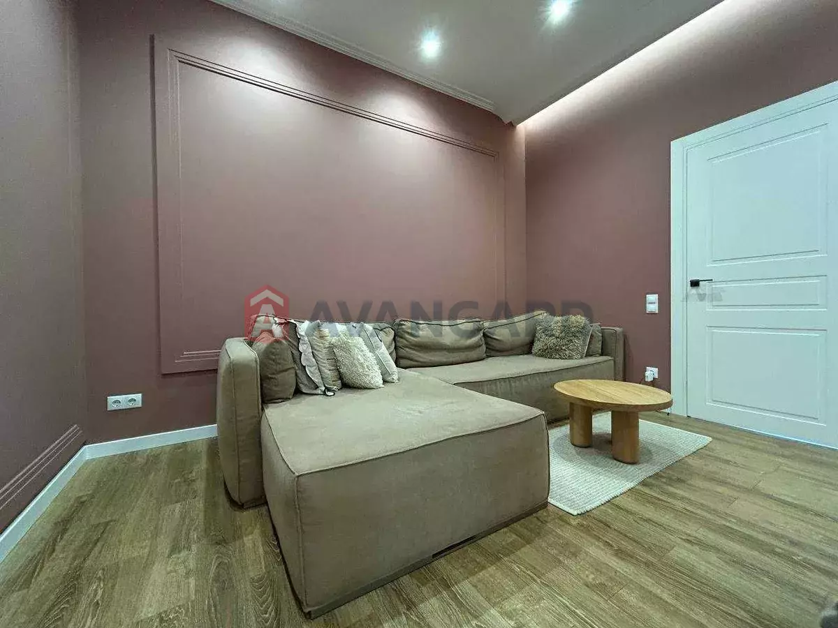 2 ��. ��������, 71/-/20 ��. �., 5/19 ������ ���� 15