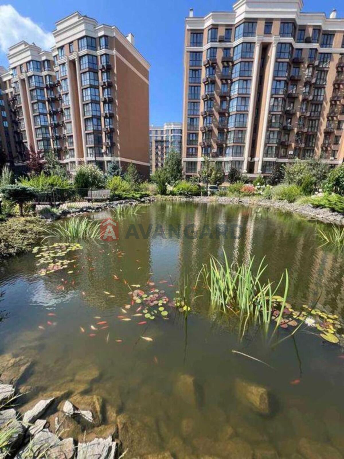 3 ����. ��������, 94/-/18 ��. �., 8/10 ���� ���� 5