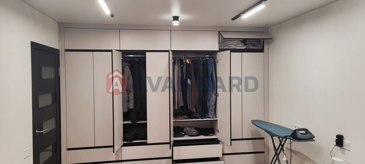 1 . , 35/-/7 . ., 1/9   11