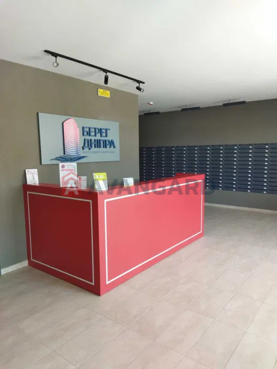 1 ����. ��������, 37/-/11 ��. �., 26/28 ���� ���� 11