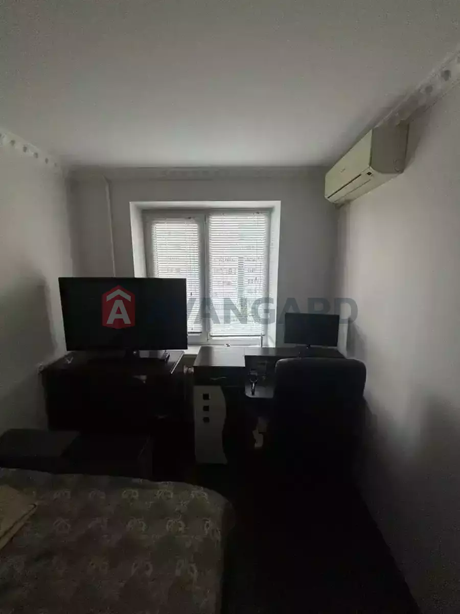 3 ��. ��������, 60/-/10 ��. �., 5/9 ������ ���� 2