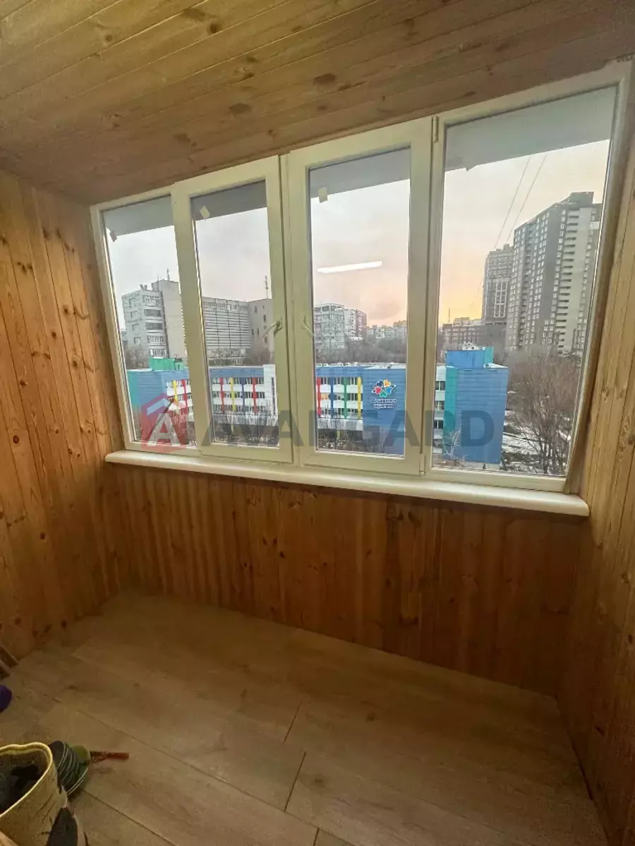 2 ����. ��������, 36/30/7 ��. �., 9/9 ���� ���� 12