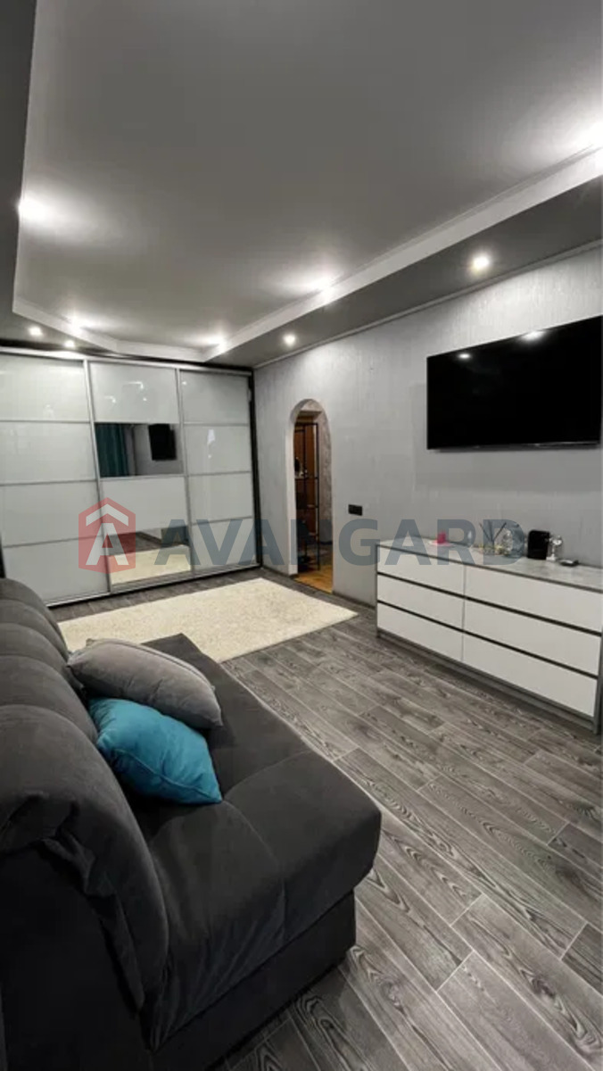 1 ��. ��������, 30/-/6 ��. �., 5/5 ������ ���� 1