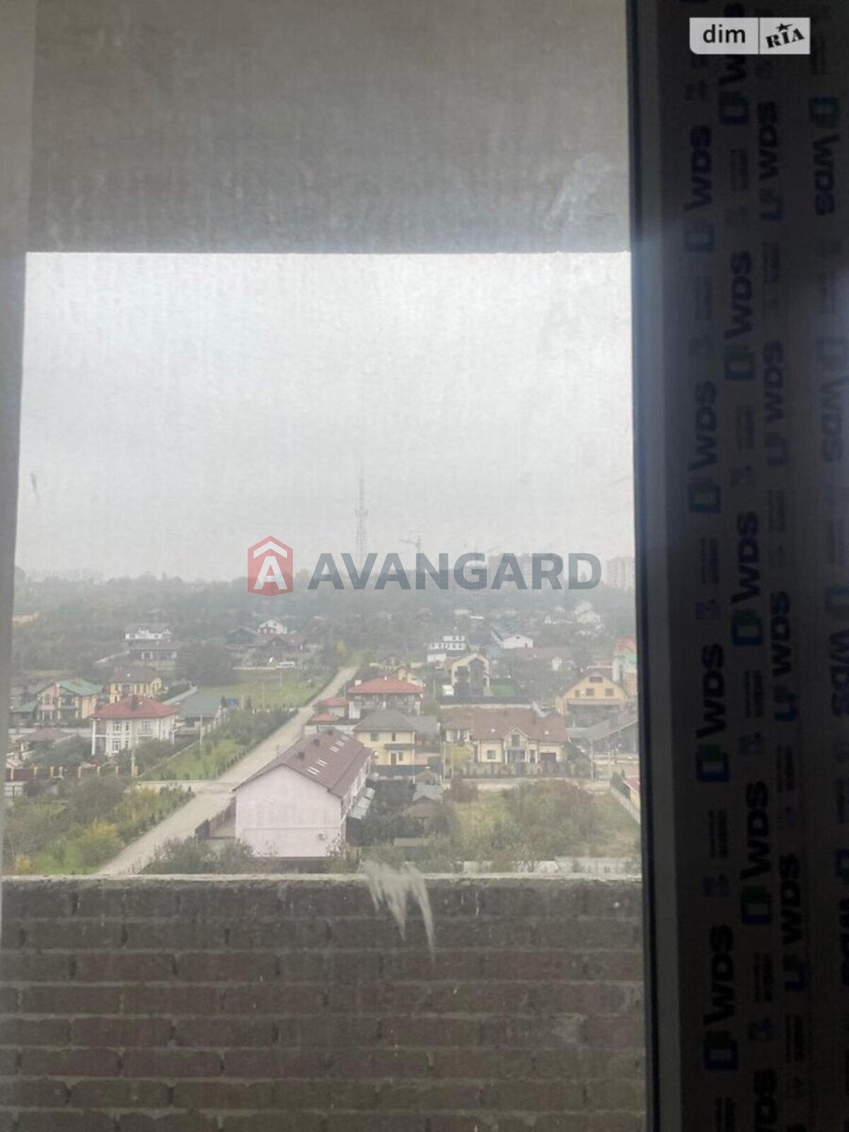 3 ��. ��������, 103/70/12 ��. �., 9/10 ������ ���� 25