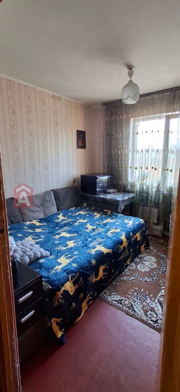 3 ��. ��������, 65/-/8 ��. �., 3/10 ������ ���� 9