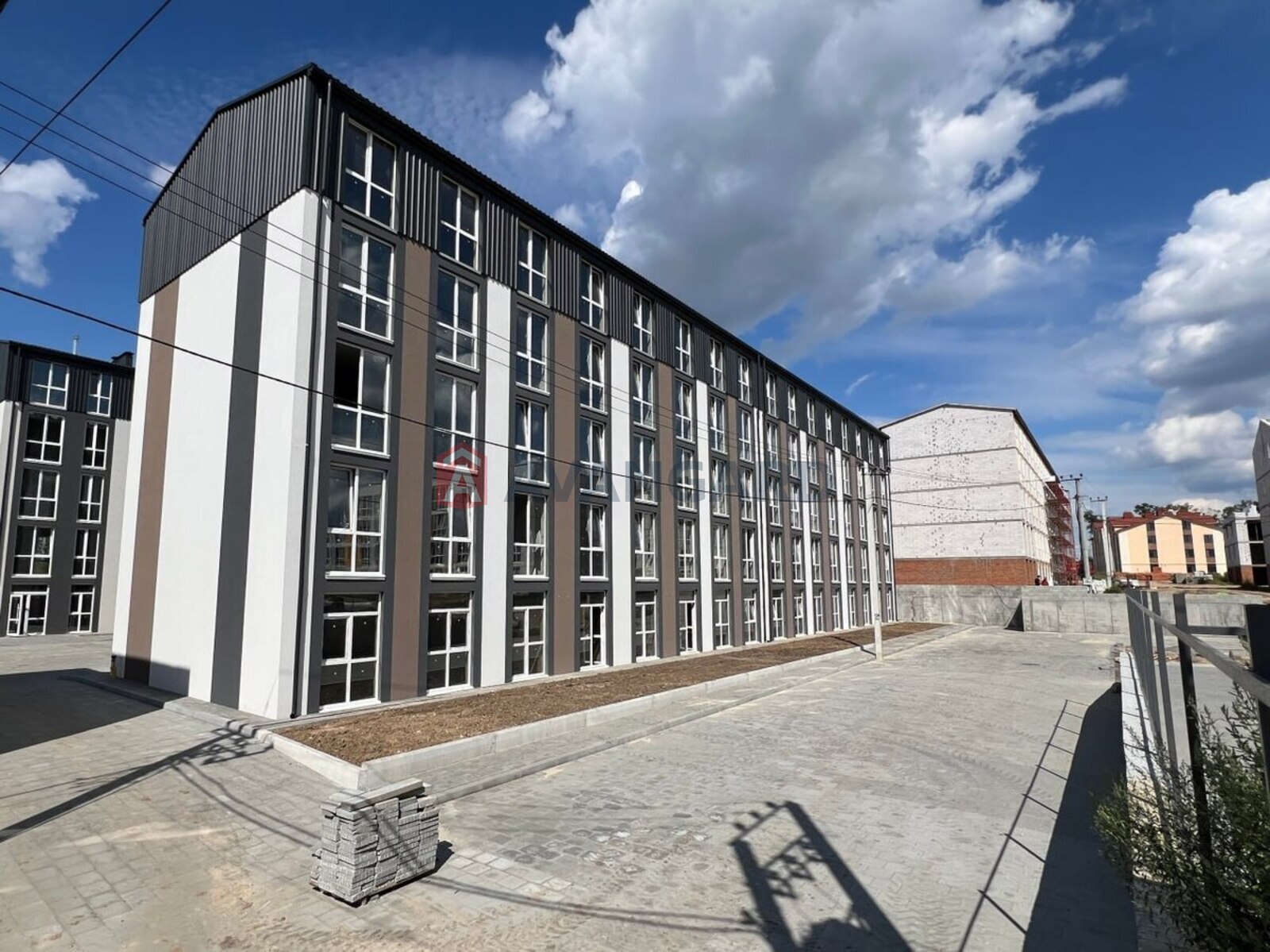 1 ��. ��������, 19/12/4 ��. �., 4/5 ������ ���� 7