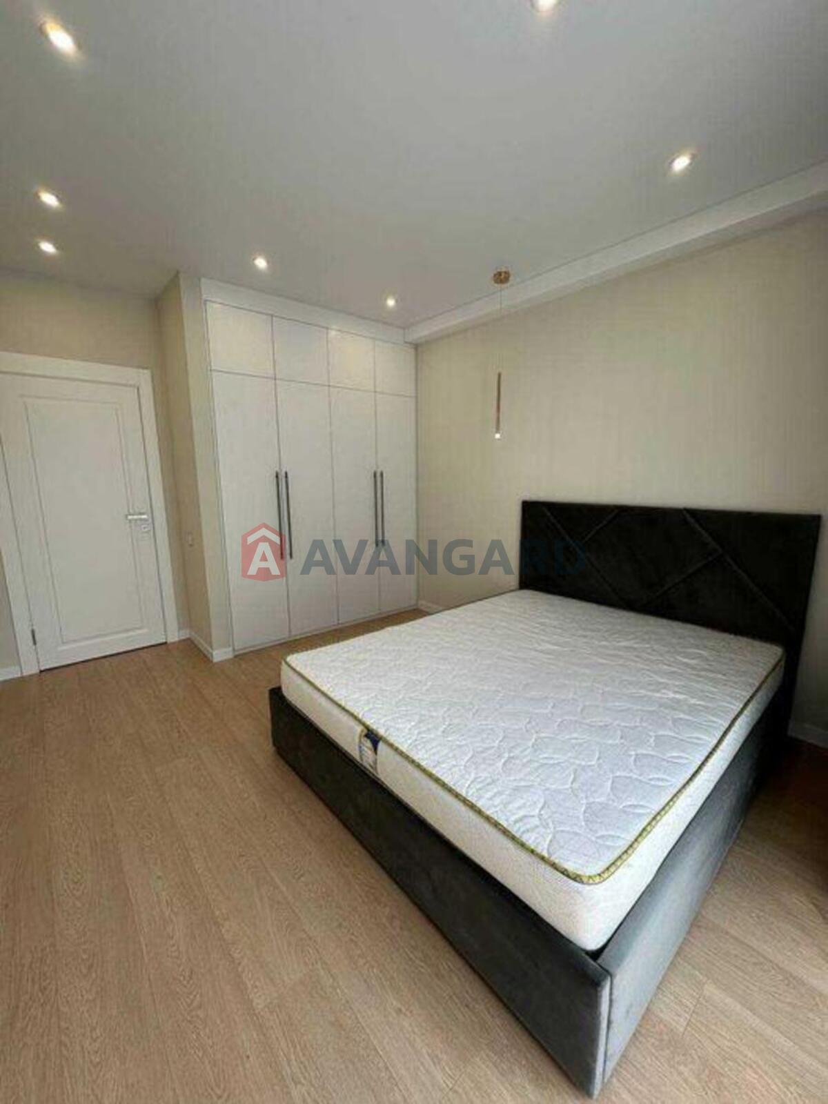 1 ��. ��������, 41/-/14 ��. �., 18/21 ������ ���� 8