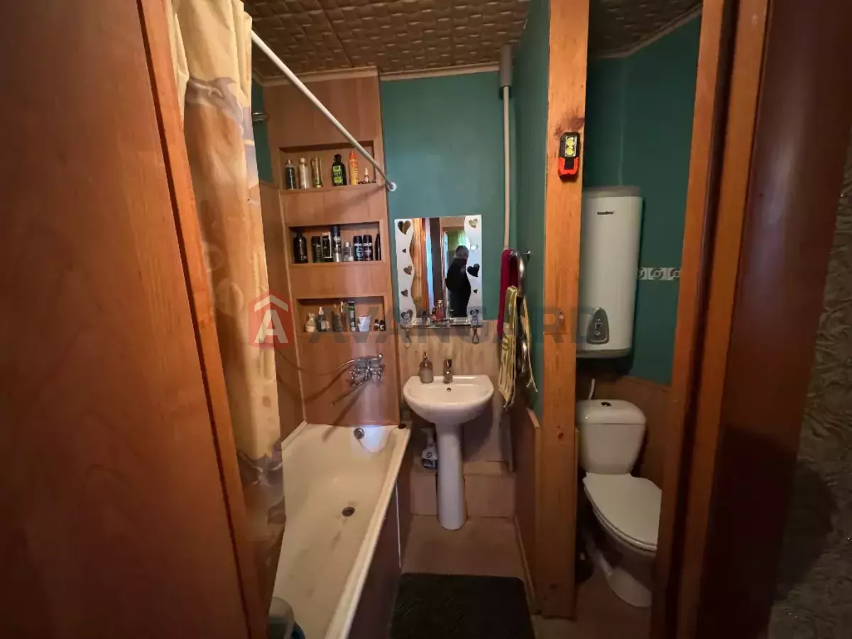 2 ��. ��������, 47/40/7 ��. �., 10/16 ������ ���� 13