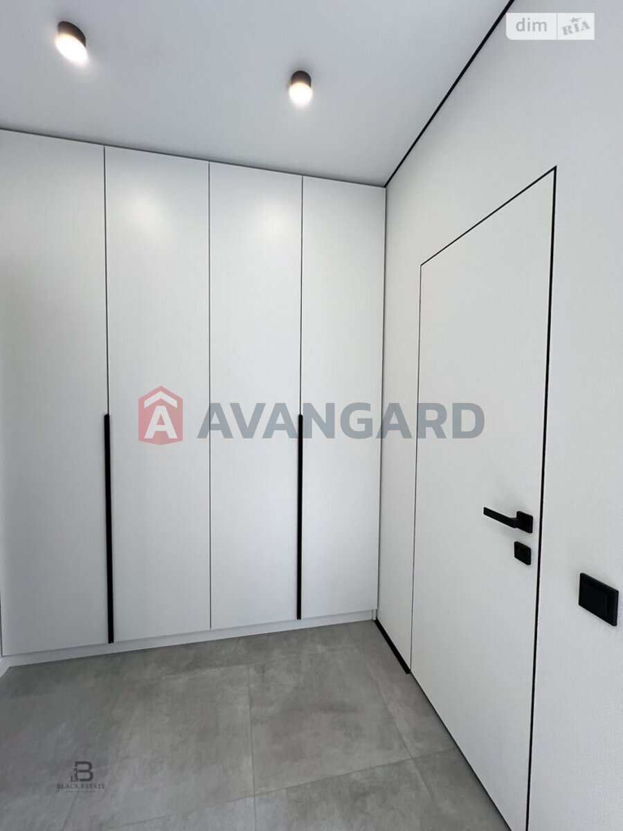 1 ��. ��������, 40/-/15 ��. �., 3/3 ������ ���� 7