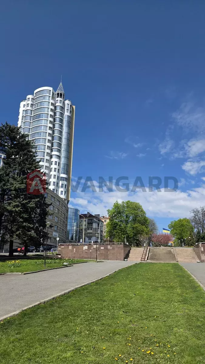 2 ��. ��������, 74/-/30 ��. �., 19/20 ������ ���� 9