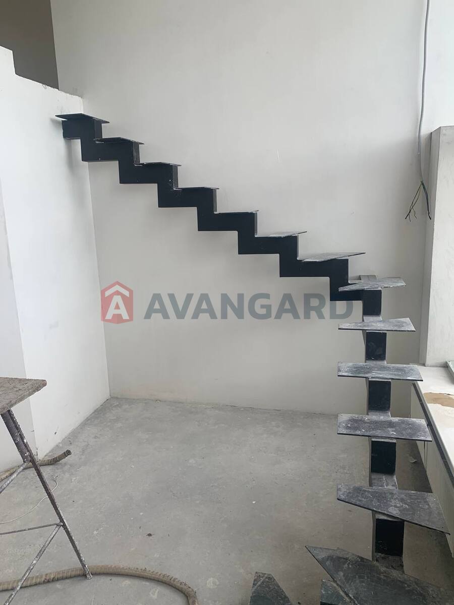 5 ����. ��������, 278/240/25 ��. �., 11/11 ���� ���� 18