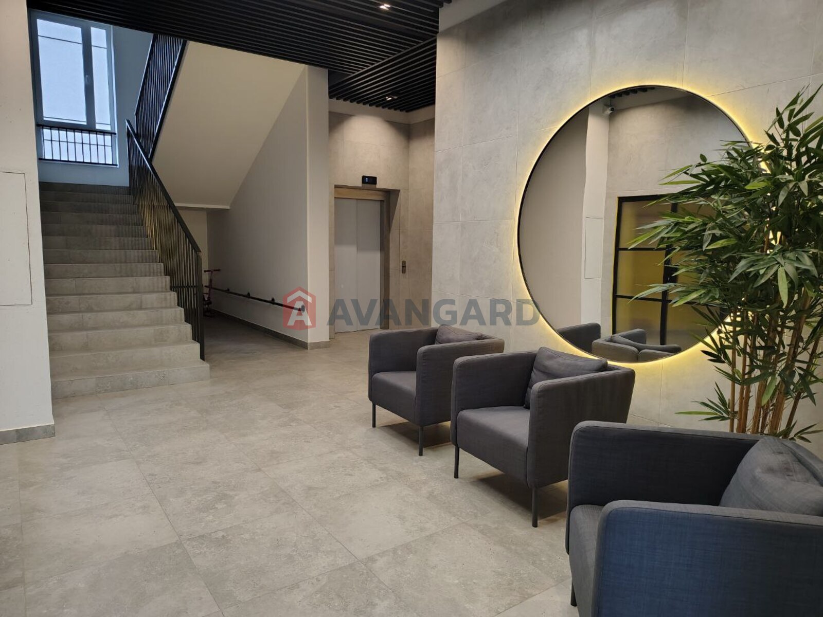 2 ��. ��������, 70/30/20 ��. �., 6/7 ������ ���� 1