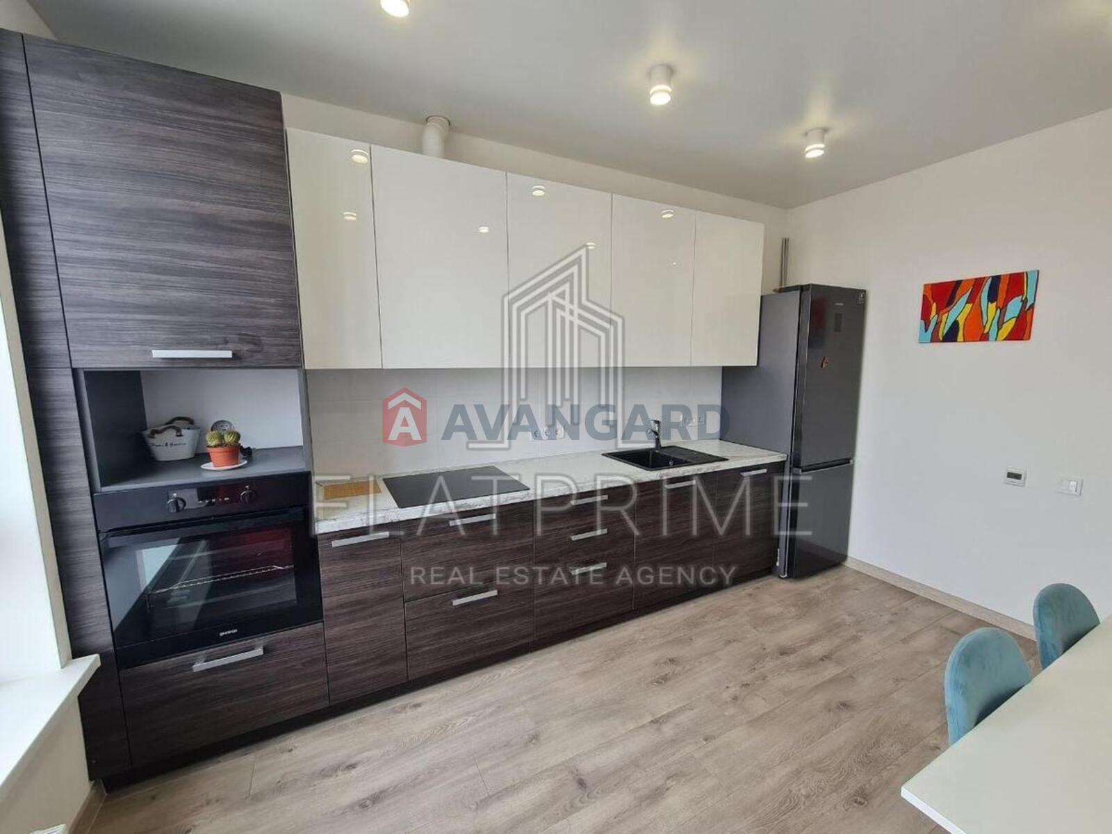 2 ��. ��������, 56/30/12 ��. �., 18/23 ������ ���� 1