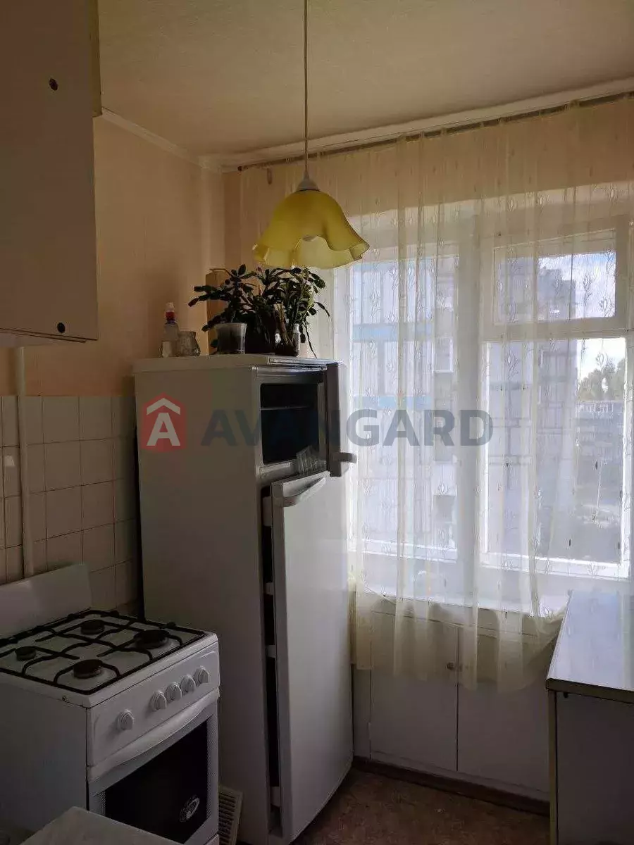 1 ��. ��������, 30/-/5 ��. �., 8/9 ������ ���� 2