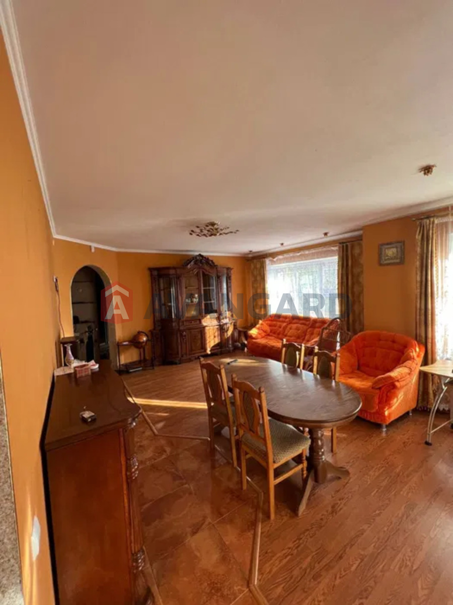 5 ��. ��������, 190/-/- ��. �., 1/2 ������ ���� 3