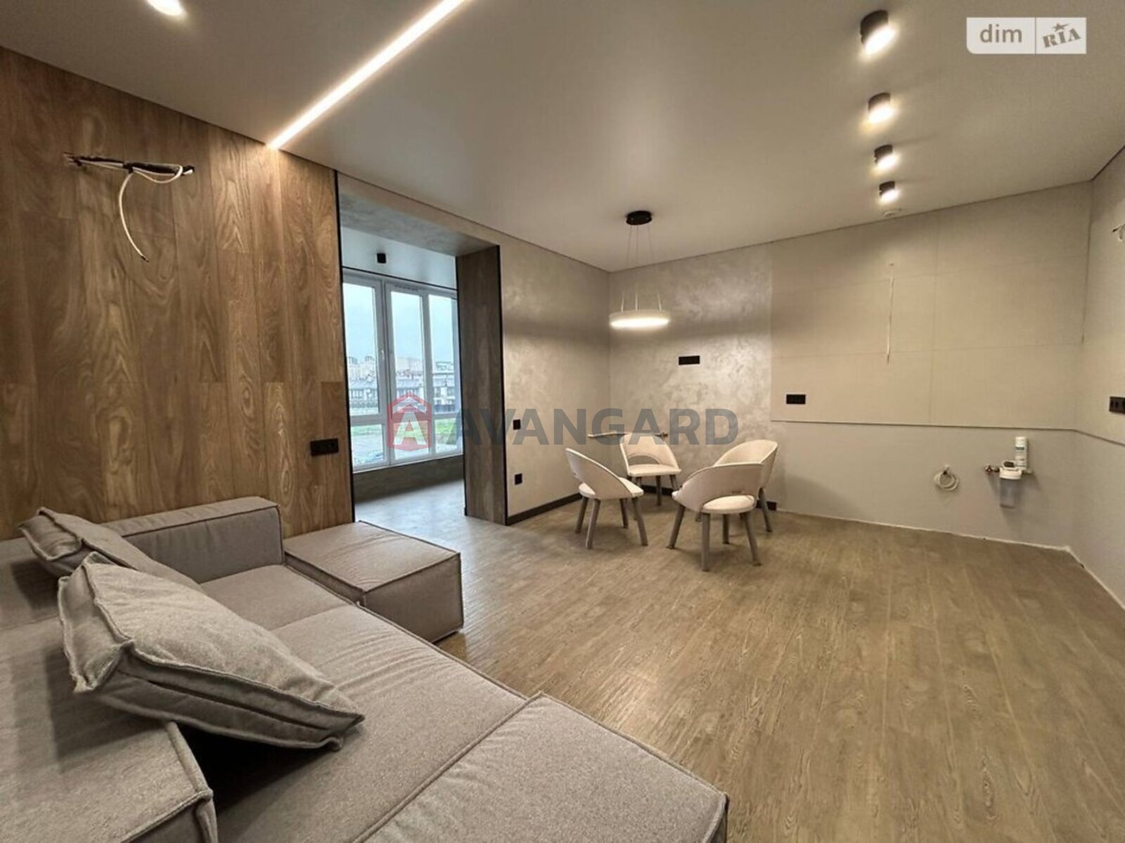 2 ��. ��������, 61/31/20 ��. �., 4/10 ������ ���� 5