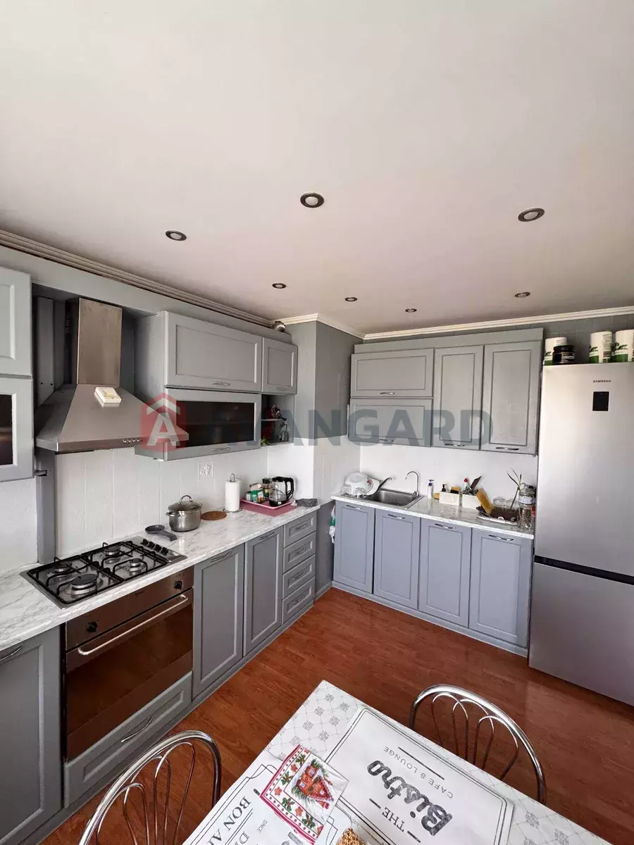 3 ��. ��������, 64/-/11 ��. �., 7/9 ������ ���� 5