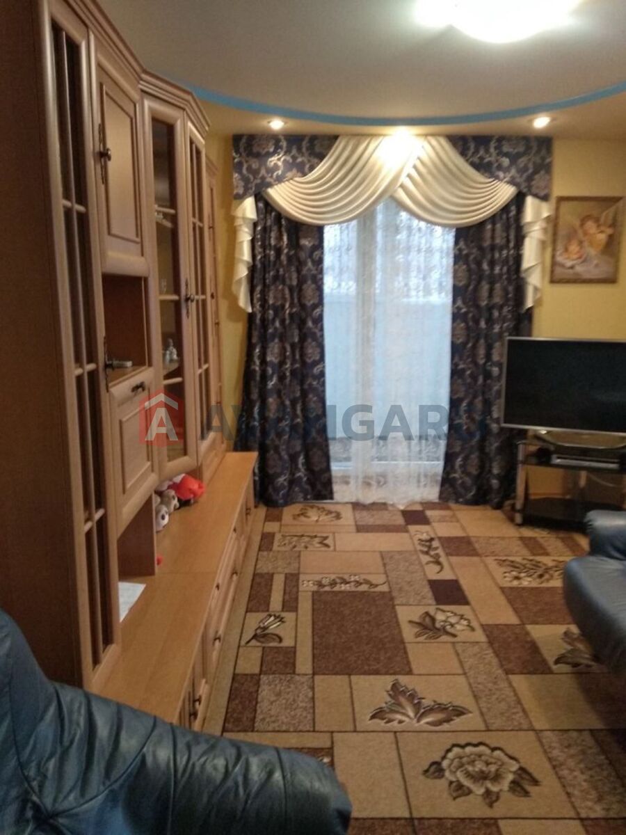 3 ��. ��������, 62/-/12 ��. �., 1/9 ������ ���� 3