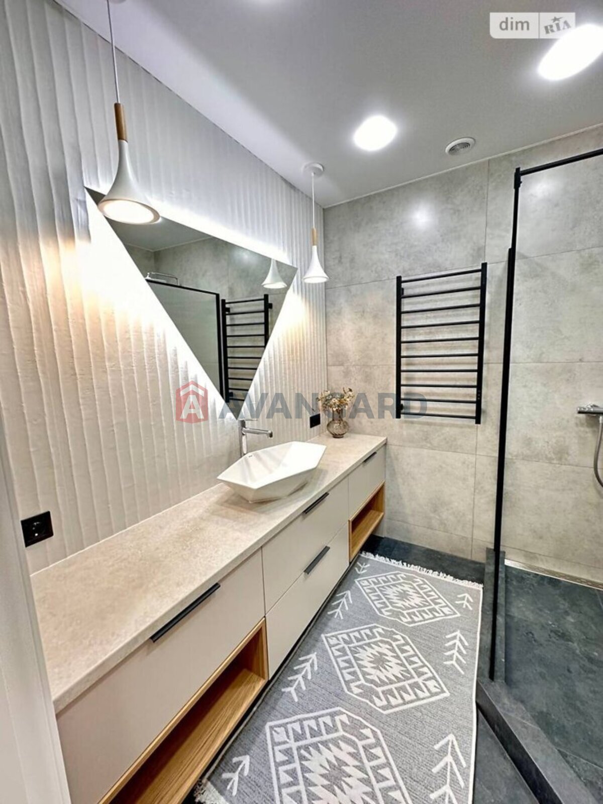 2 ��. ��������, 74/-/- ��. �., 5/11 ������ ���� 30