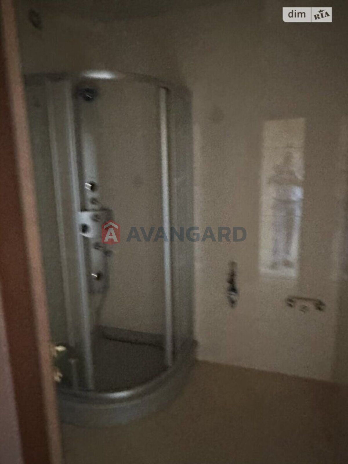 3 ��. ��������, 102/-/- ��. �., 8/9 ������ ���� 10