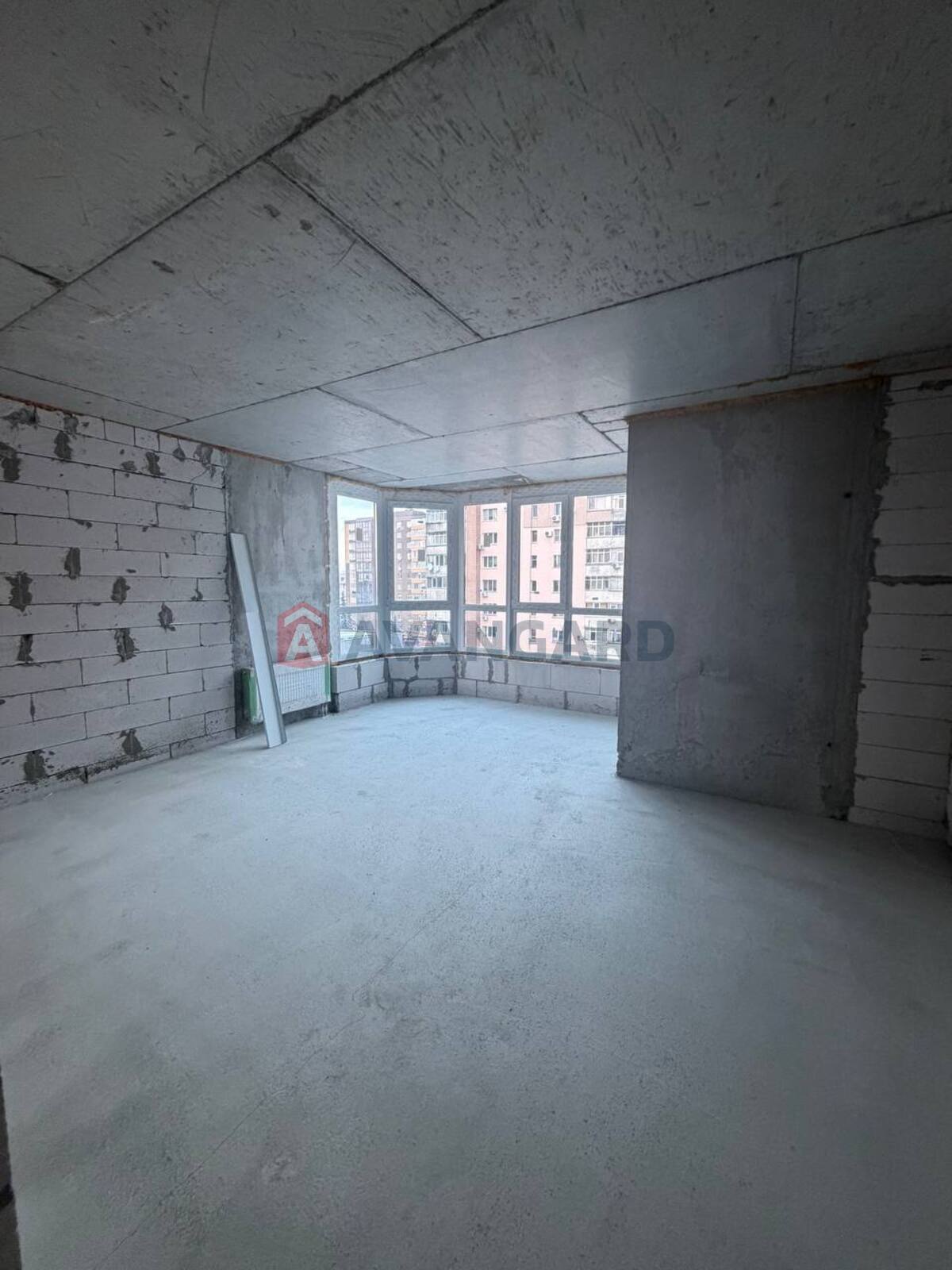 3 ����. ��������, 109,68/50,98/11,68 ��. �., 5/17 ���� ���� 11