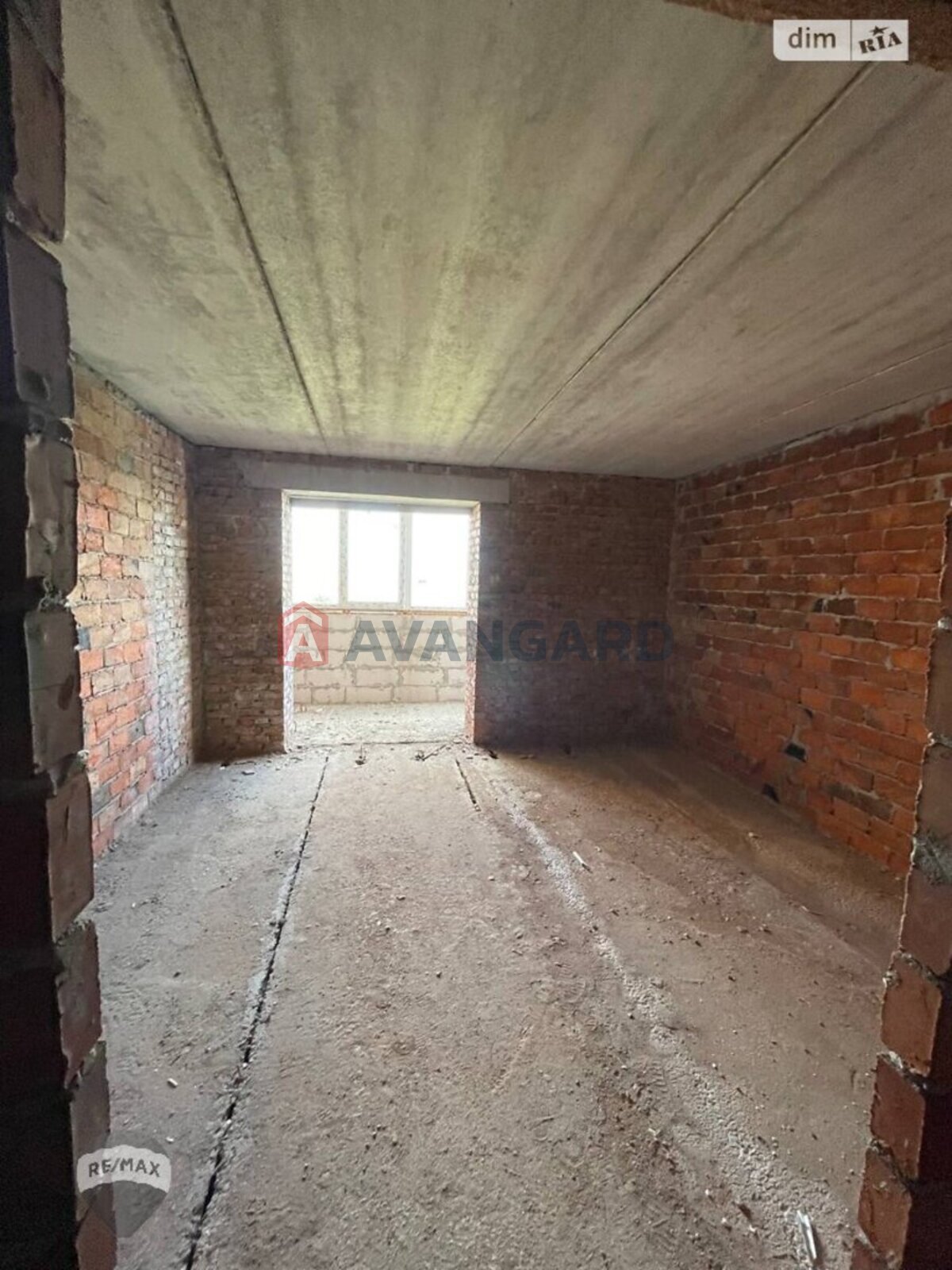 3 ��. ��������, 84/-/- ��. �., 10/10 ������ ���� 7