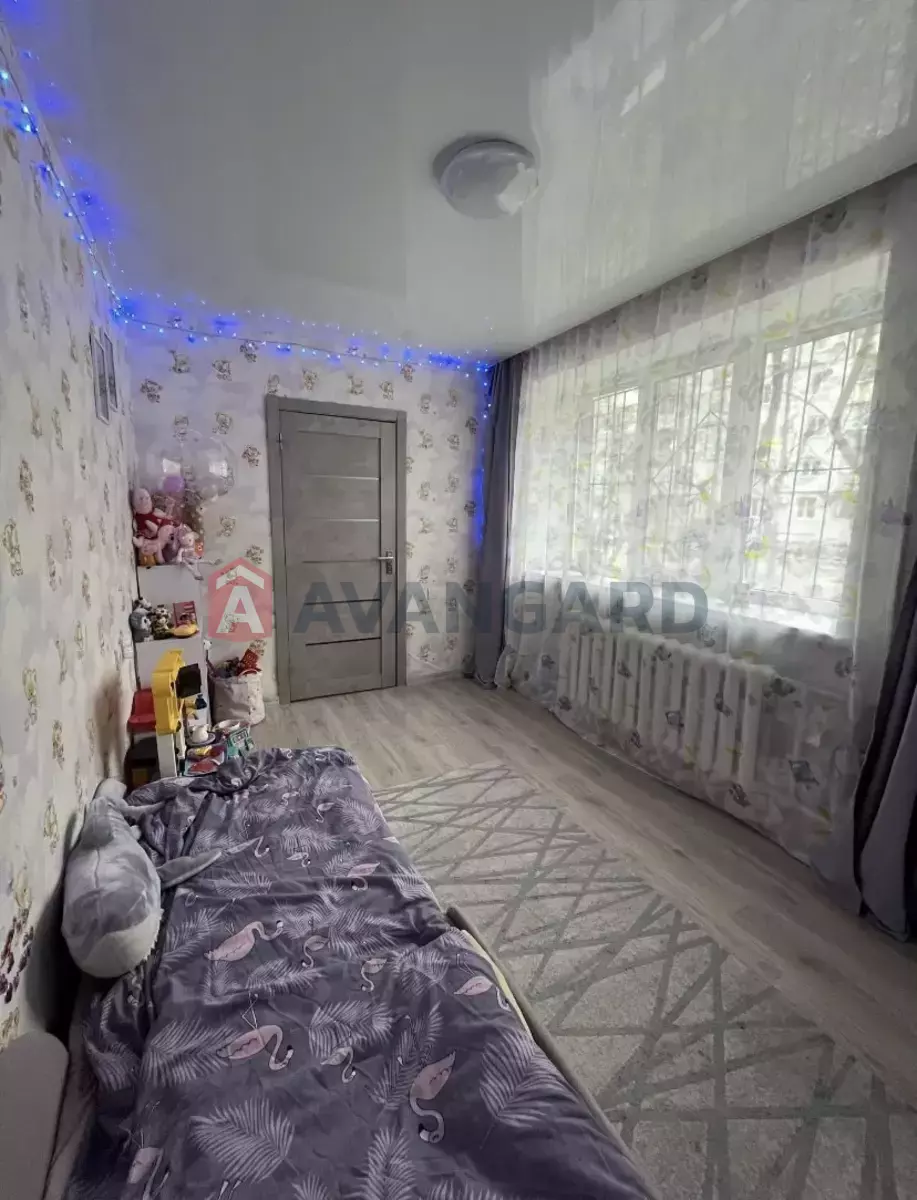 3 ����. ��������, 50/-/5 ��. �., 1/5 ���� ���� 10