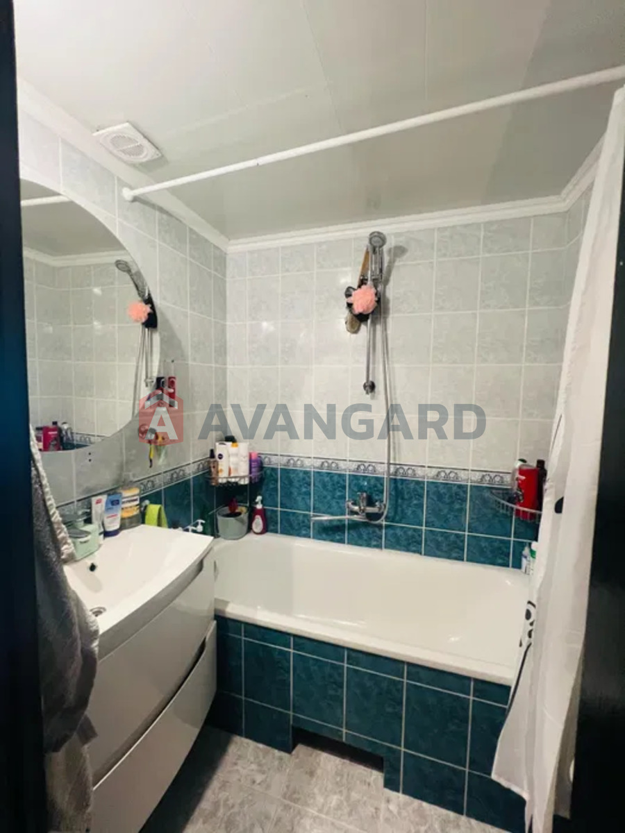 2 . , 49/-/8 . ., 5/9   8