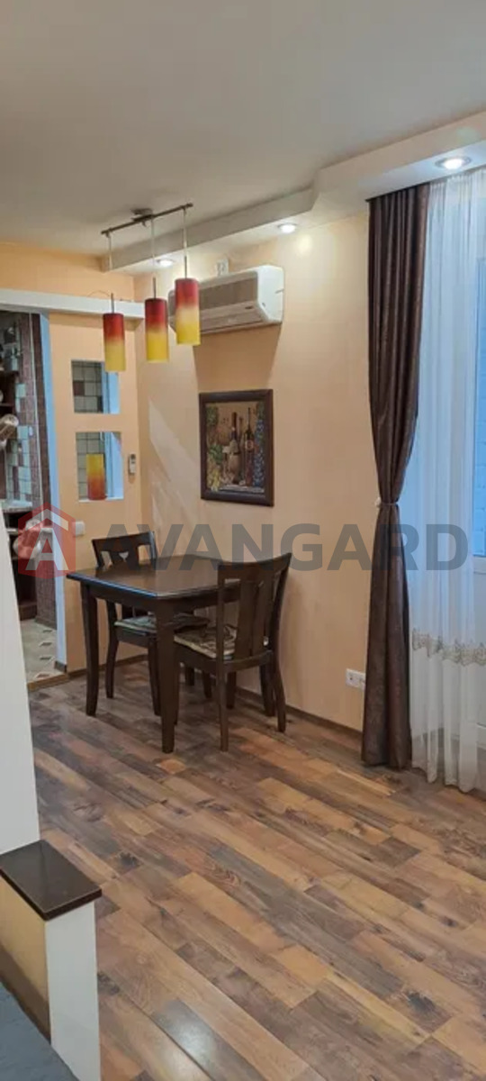 1 . , 28/-/4 . ., 2/9   2