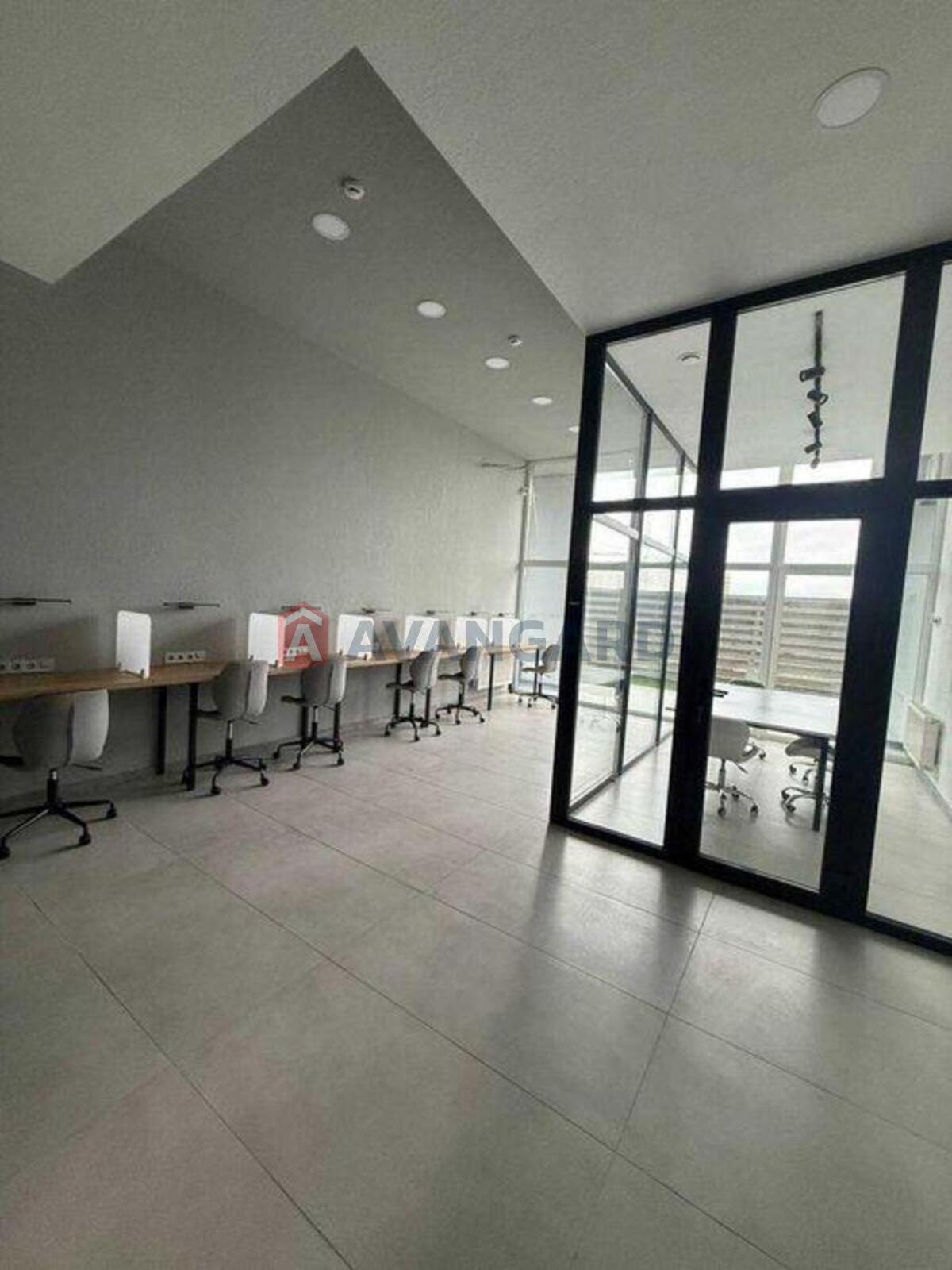 1 ��. ��������, 24/-/4 ��. �., 4/10 ������ ���� 14