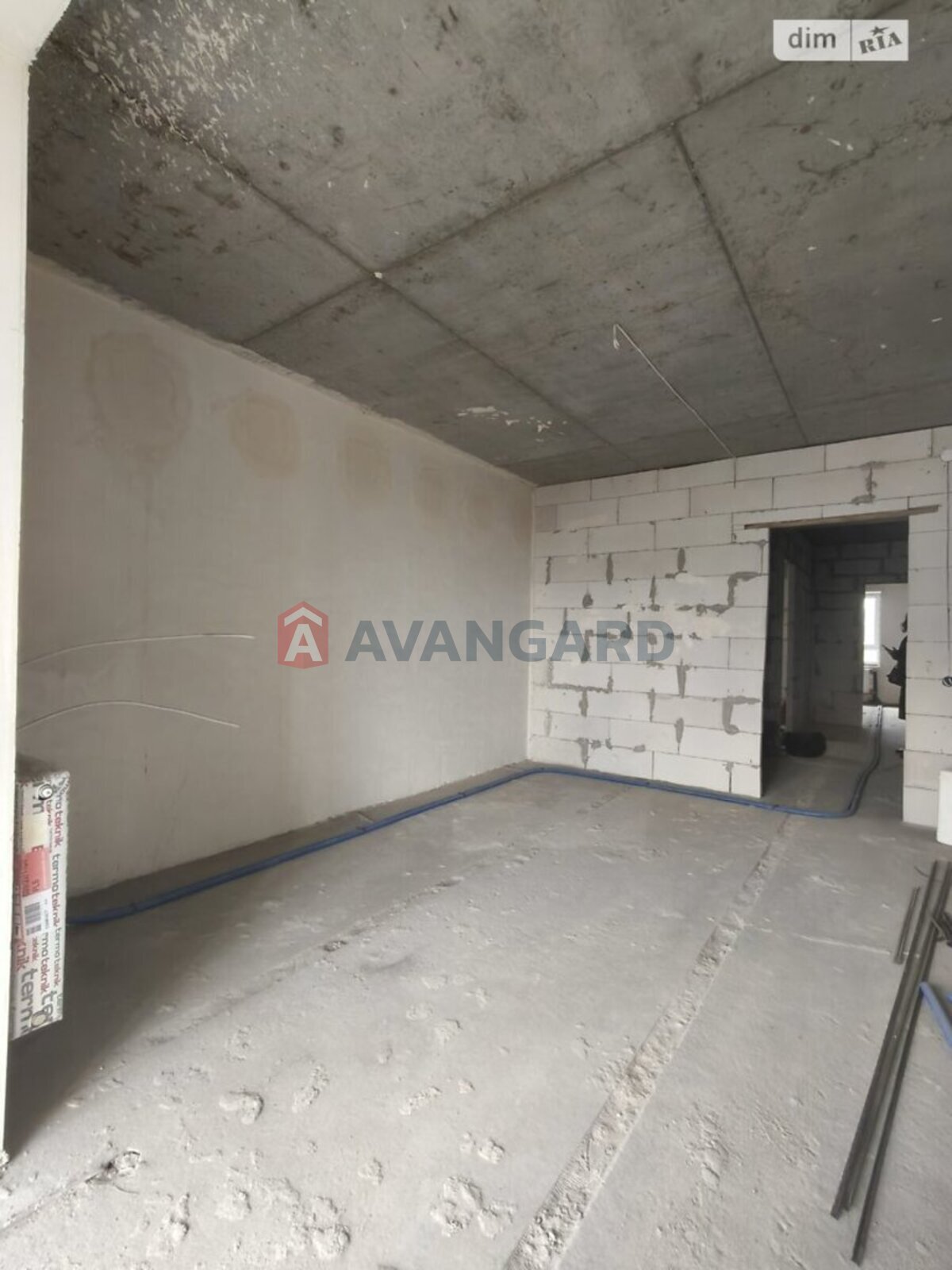 2 ��. ��������, 82/-/- ��. �., 5/10 ������ ���� 11