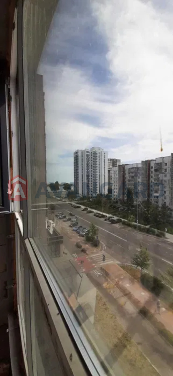 1 ��. ��������, 55/-/10 ��. �., 6/10 ������ ���� 4