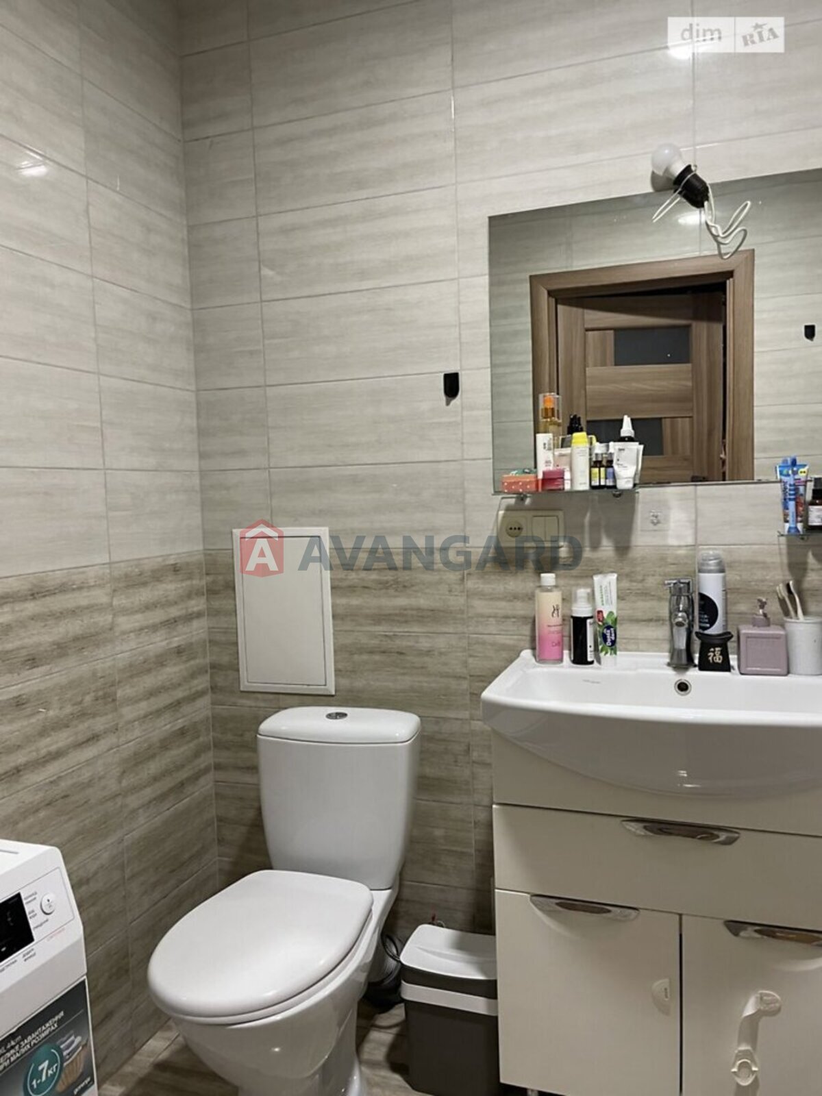 1 ����. ��������, 43/17/11 ��. �., 4/12 ���� ���� 23