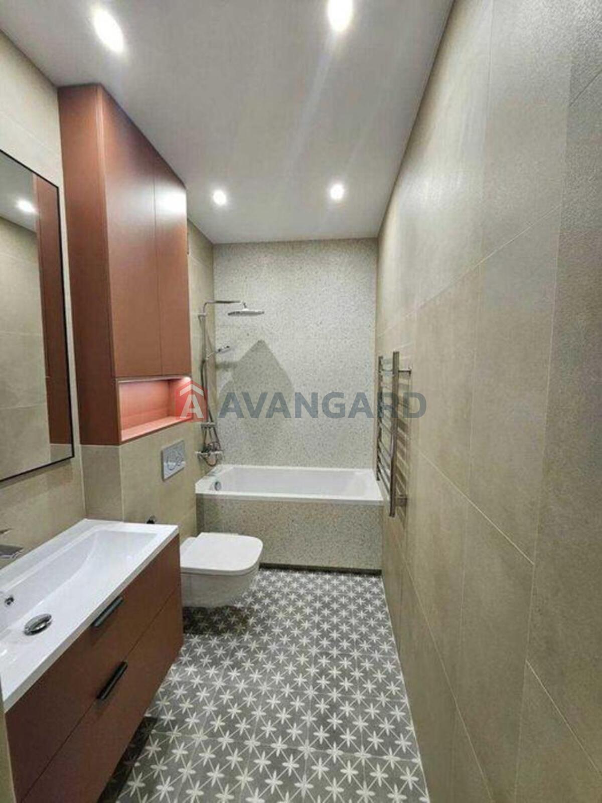 1 ����. ��������, 40/-/20 ��. �., 4/10 ���� ���� 6