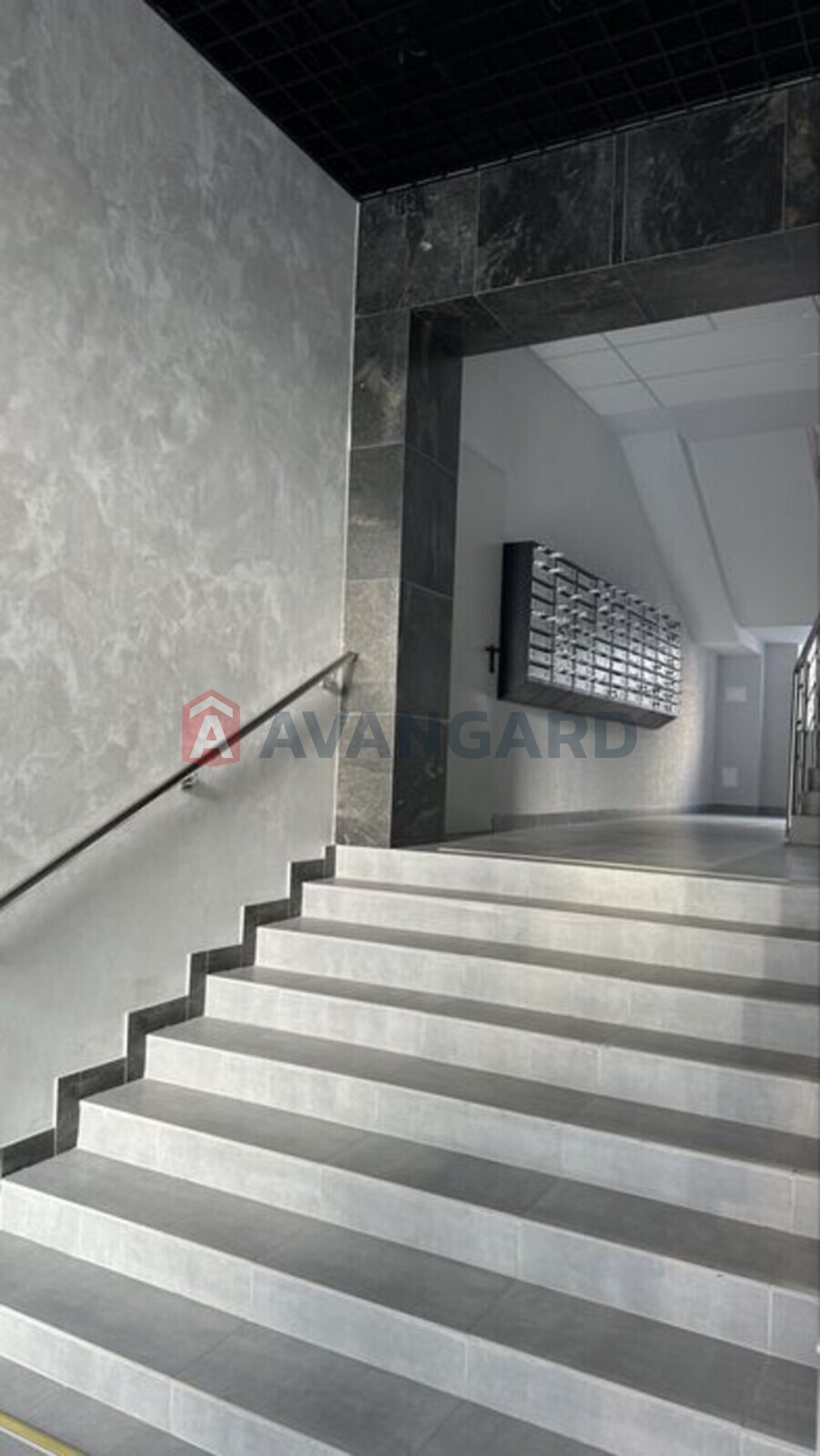 1 ��. ��������, 64/-/16 ��. �., 9/10 ������ ���� 4