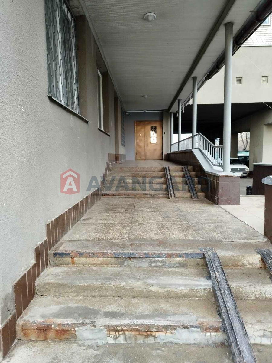 1 ����. ��������, 42.3 / 19.6 / 8.8 �? ��. �., 7/25 ���� ���� 16