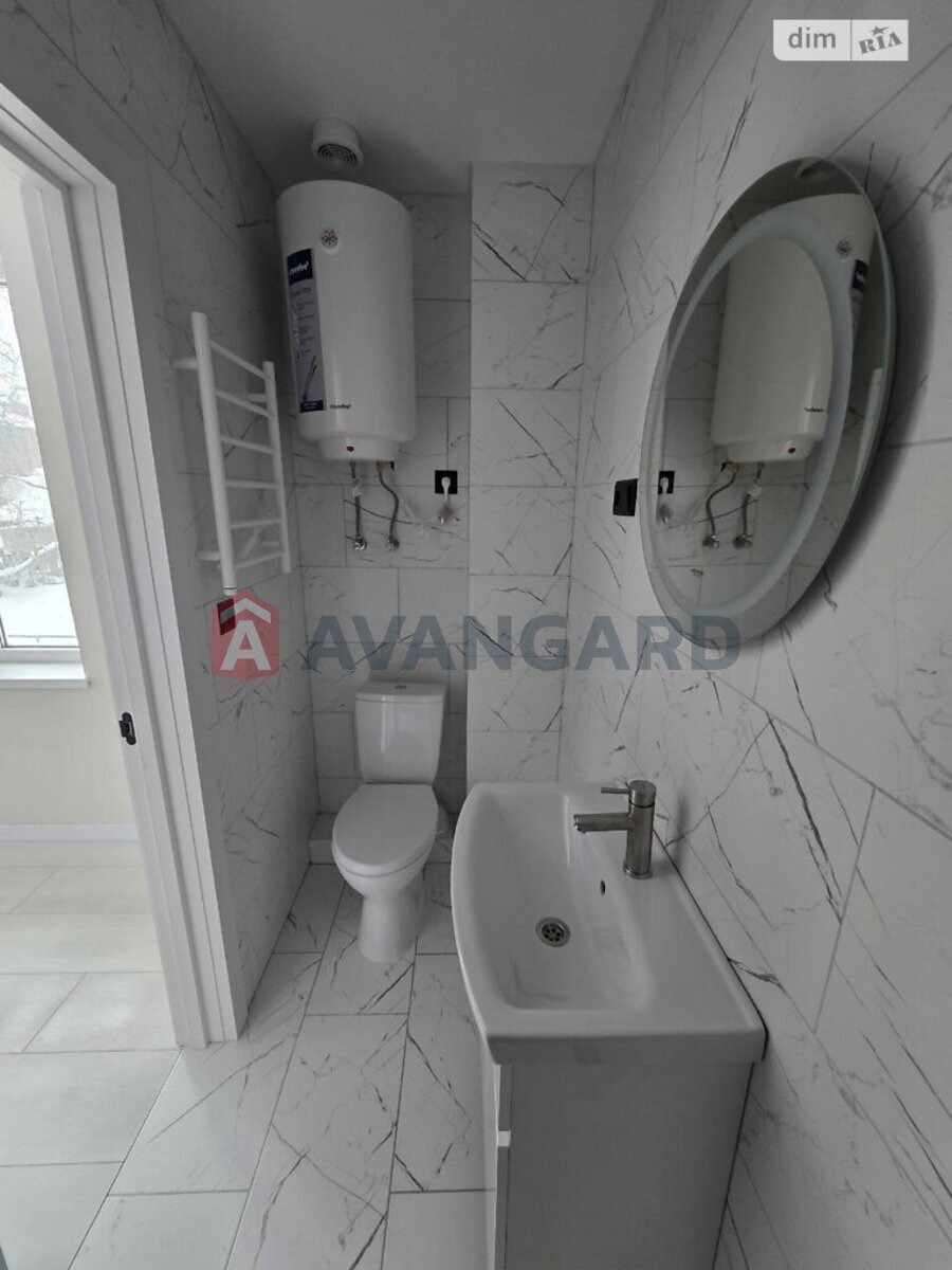 1 ��. ��������, 28/20/5 ��. �., 2/5 ������ ���� 10