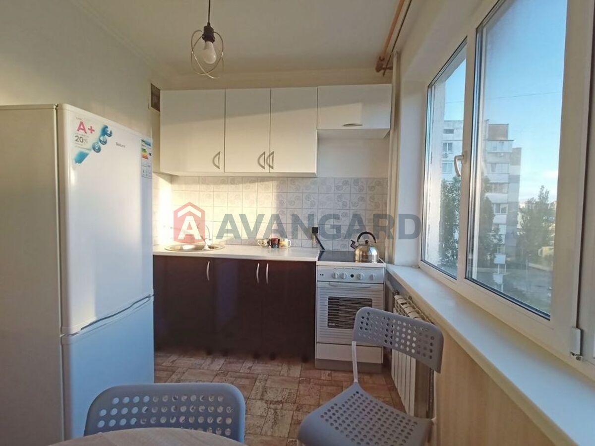 3 ��. ��������, 65/-/8 ��. �., 6/9 ������ ���� 6